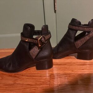 Micheal Kors Britton Boots with Brown Strap